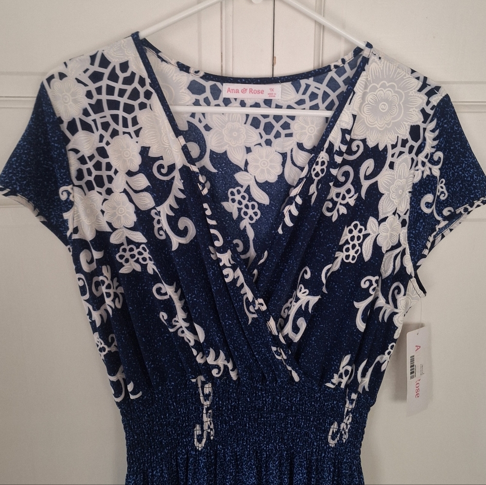 Ana & Rose short sleeved deep V neck maxi dress - NWT - Picture 2 of 7